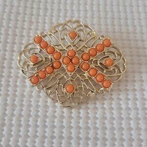 Sarah Coventry Signed Gold Tone Filgree Orange Cabochon Bead Oval Pin Brooch